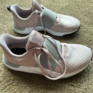 Nike Renew women’s tennis shoes.  Like New.   Light pink(Dusty Rose) and gray.